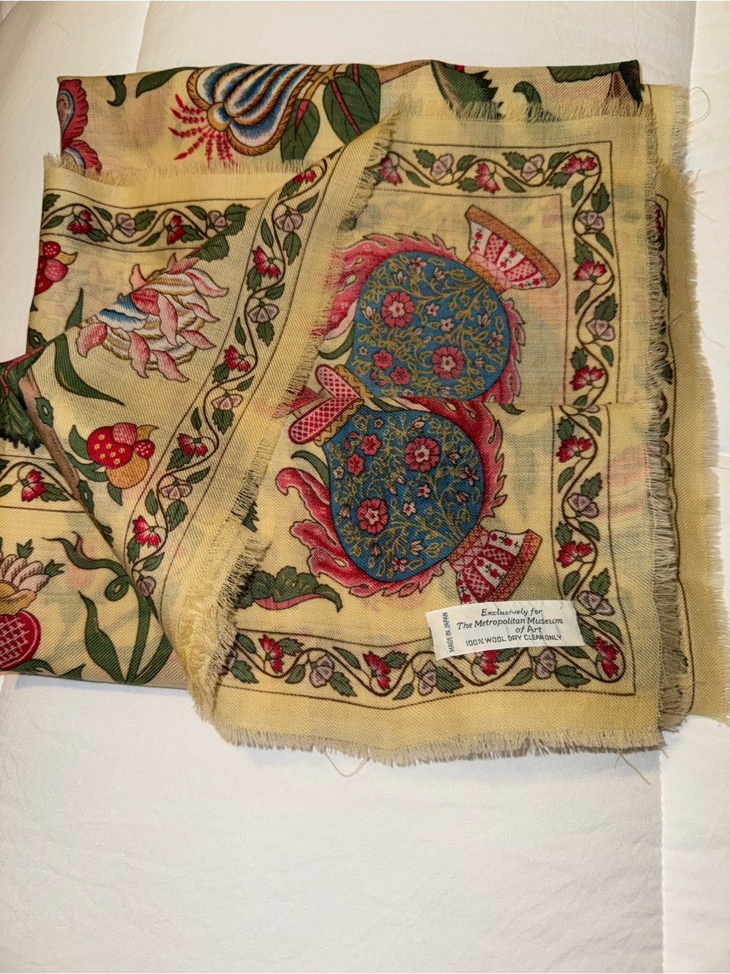 Metropolitan Museum Of Art Yellow Floral Patterned Wool Scarf